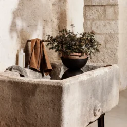 Ferm LIVING Hourglass Blumentopf Extra Small Ø21 Cm -Nordic Nest 43584 01 05 e4526e82e9