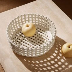 Ferm LIVING Ceramic Geflochtene Schale -Nordic Nest 500838 01 2 EnvironmentImage bb2128cd3b