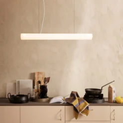 Ferm LIVING Vuelta Pendelleuchte 100cm 11 Ferm LIVING Vuelta Pendelleuchte 100cm -Nordic Nest 502821 01 6 EnvironmentImage 5677c1afdc