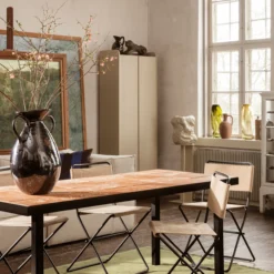 Ferm LIVING Verso Bodenvase 49cm -Nordic Nest 502825 01 2 EnvironmentImage 8cd1957367