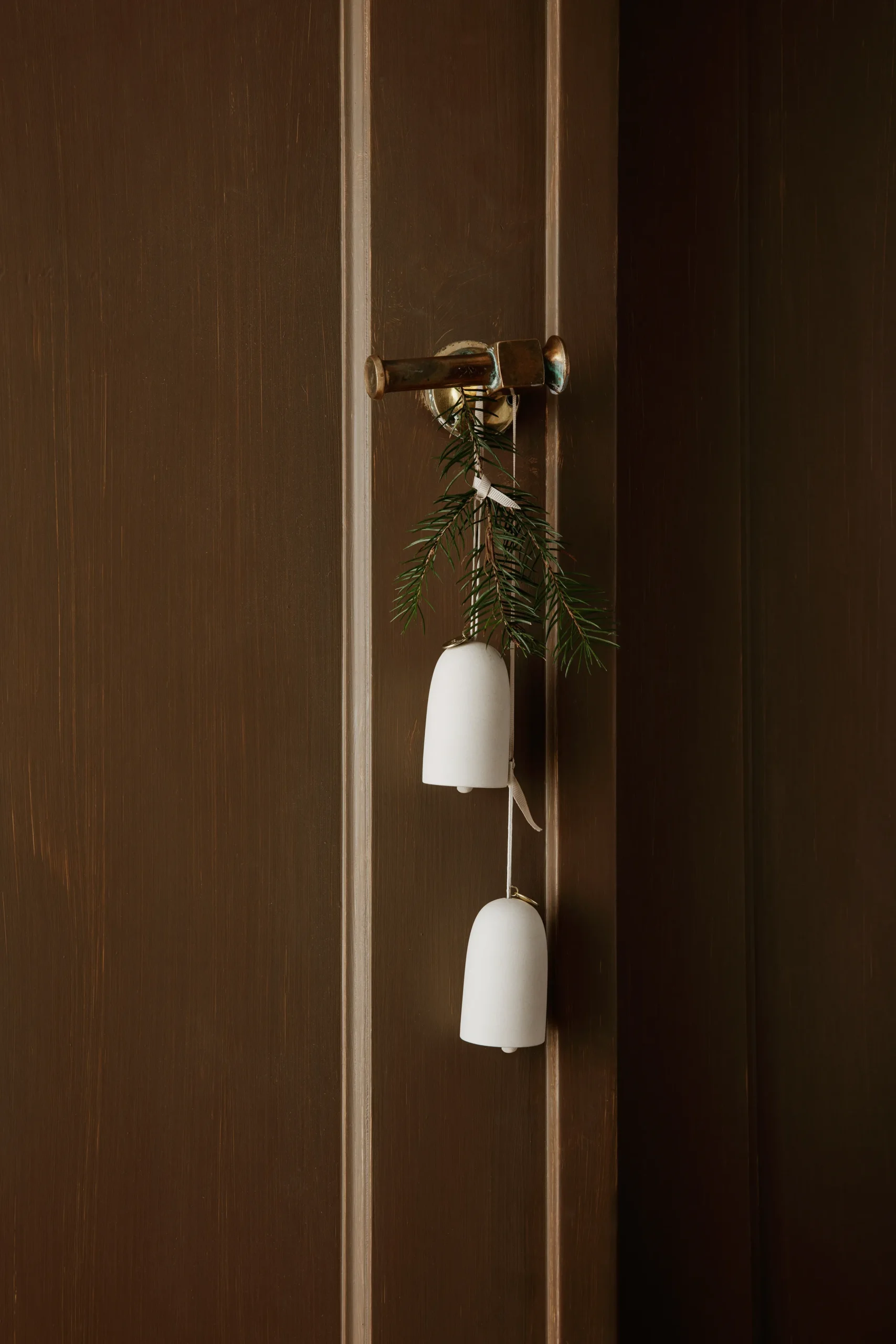 Ferm LIVING Bell Glocke Weihnachtsanhänger Ø4cm 2er Pack 5 Ferm LIVING Bell Glocke Weihnachtsanhänger Ø4cm 2er Pack – Bild 3