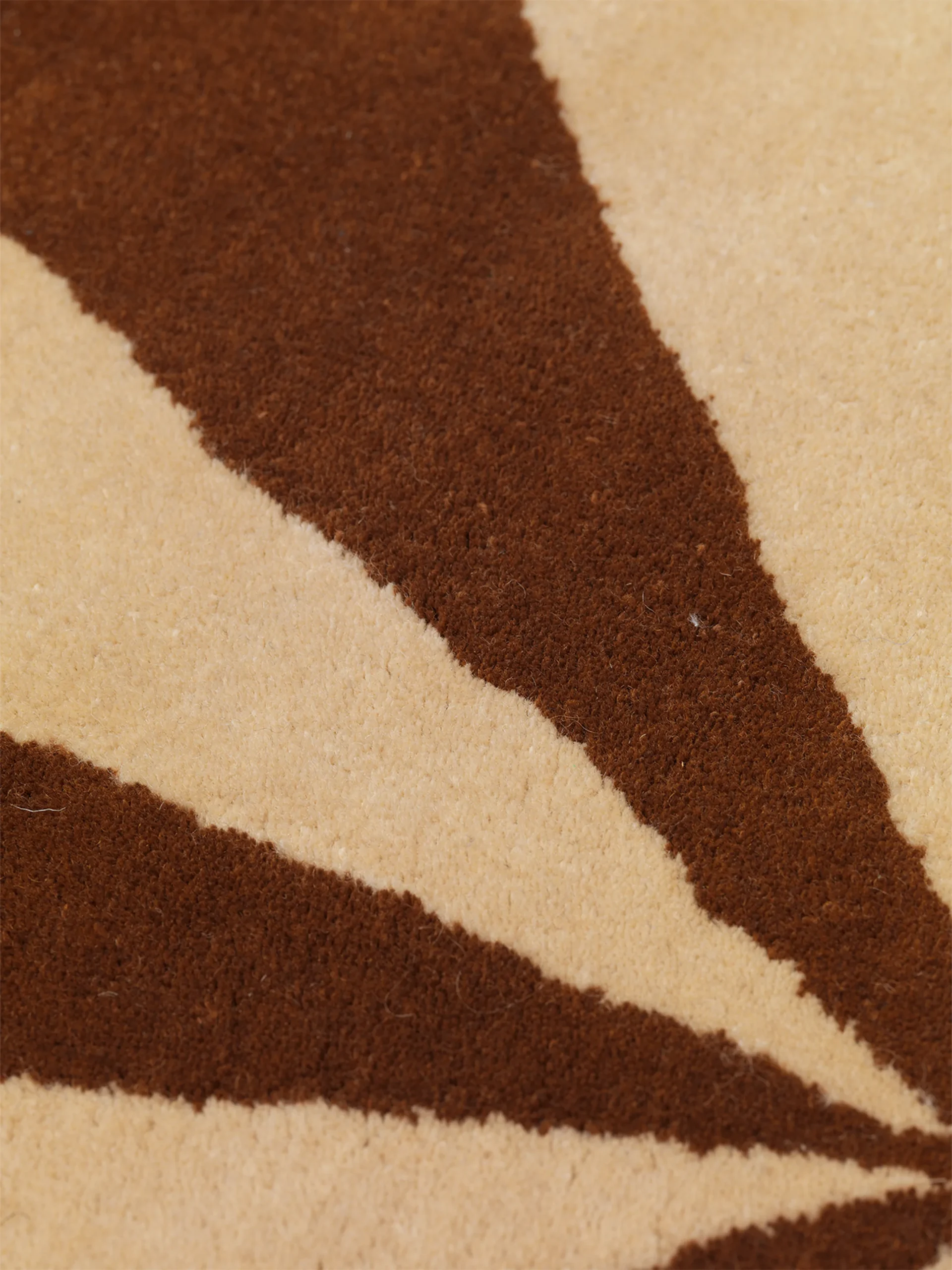 Ferm LIVING Arch Handgetufteter Teppich Ø130cm 4 Ferm LIVING Arch Handgetufteter Teppich Ø130cm – Bild 2