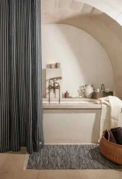 Ferm LIVING Braided Korb Niedrig -Nordic Nest 514438 01 5 EnvironmentImage a9f6cd69d8