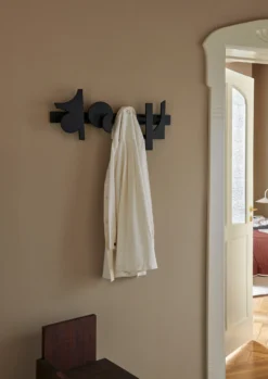 Ferm LIVING Cupe Wandkleiderhaken 33,4 X 73cm -Nordic Nest 570377 01 40 EnvironmentImage ebdb190c73