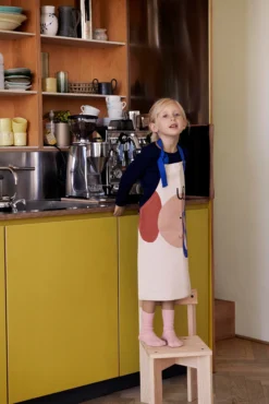 Ferm LIVING Elephant Kinderschürze -Nordic Nest 574329 01 40 EnvironmentImage b3a5fb32a5