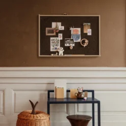 Ferm LIVING Kant Pinnwand 8 Ferm LIVING Kant Pinnwand -Nordic Nest kant anslagstavla miljo 3 29fffa09cd