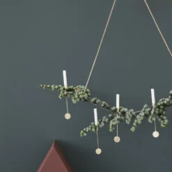 Ferm Living Weihnachtsbaum-Kerzenhalter -Nordic Nest p 24523 01 04 21f83850aa